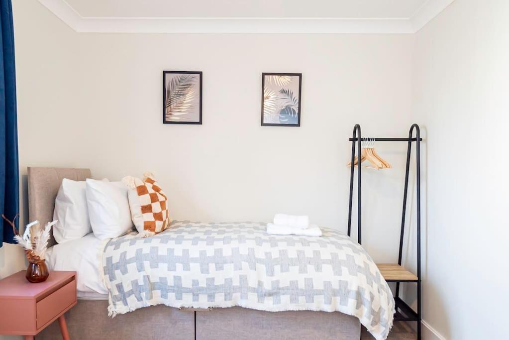 פורטסמות' Coastal Comfort Getaway מראה חיצוני תמונה